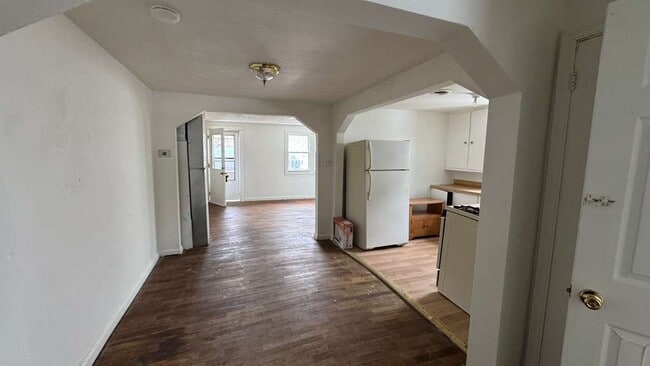 Photo - 519 W 2nd St