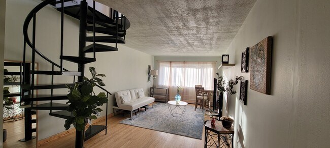 Photo - 6619 N Sheridan Rd Unidad 403