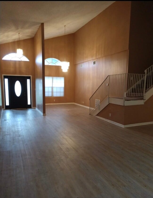 Photo - 2436 Raleigh St