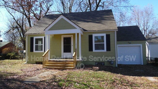 Building Photo - 1913 S Dollison Ave