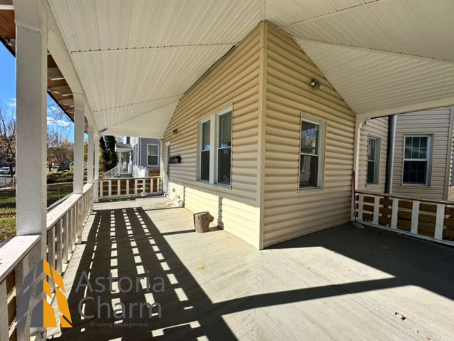 Photo - 3004 Clifton Ave Unit 3004 Clifton Ave -  2