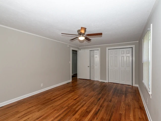 Photo - 609 Watkins Rd