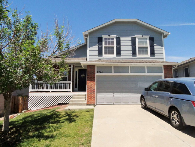 Building Photo - Lovely 3 Bed 3 Bath Home in Cherry Creek School District!