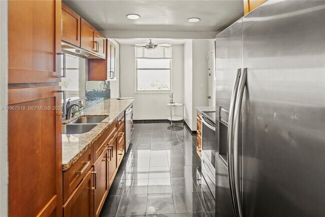 Photo - 4400 Hillcrest Dr Unidad 720C