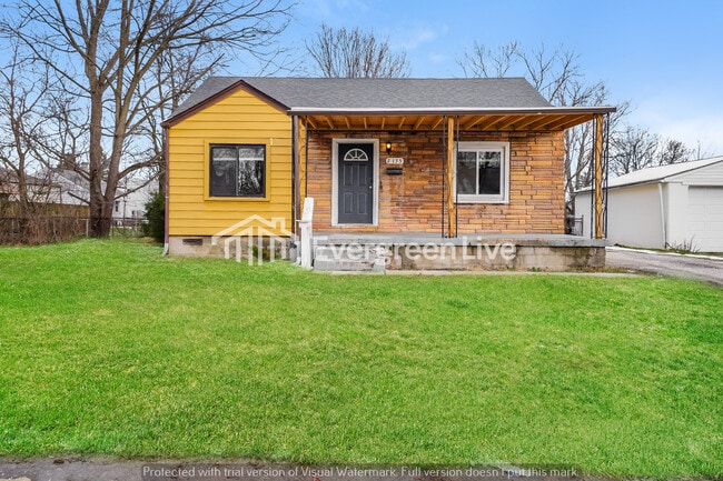 Building Photo - 2175 Delavan Dr