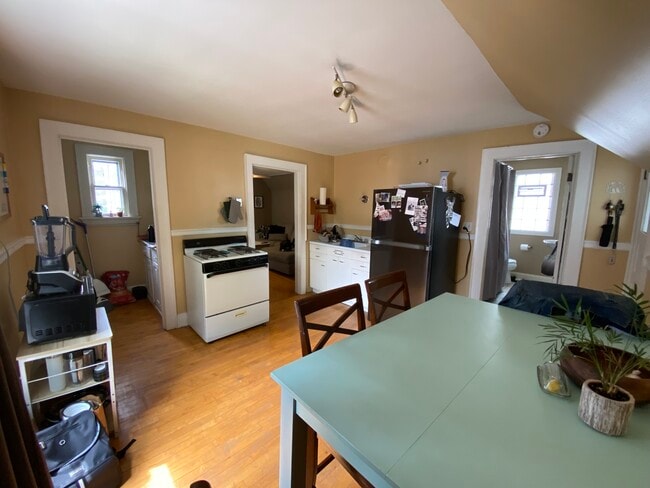 Photo - 2730A N Oakland Ave