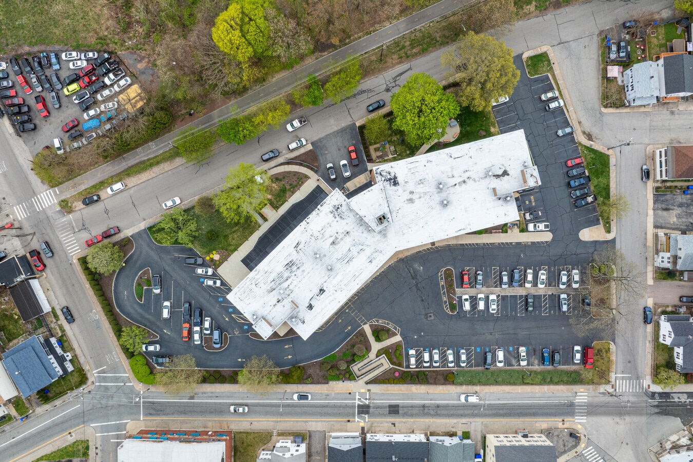 62 Roberts St West Warwick, RI 02893-5080 - West Warwick Manor