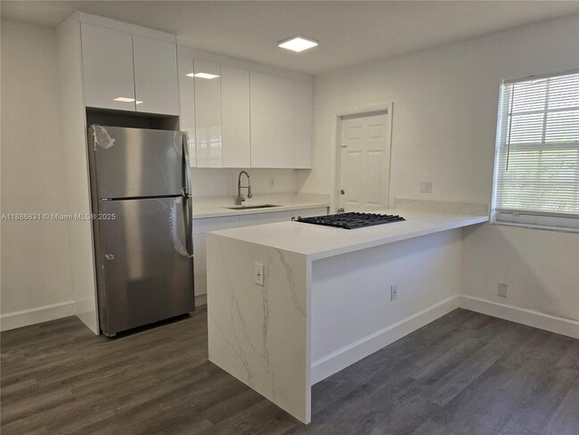 Building Photo - 8000 Tatum Waterway Dr Unit 5