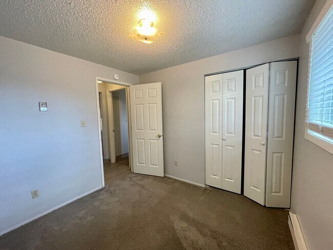 Photo - 1831 E Marshall Ave Unidad 04