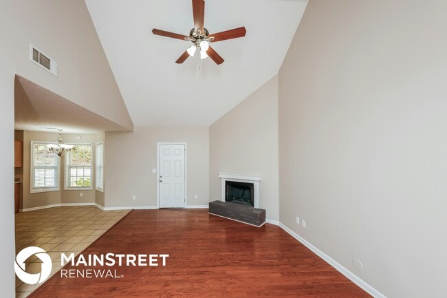 Photo - 706 Squirrels Nest Ct