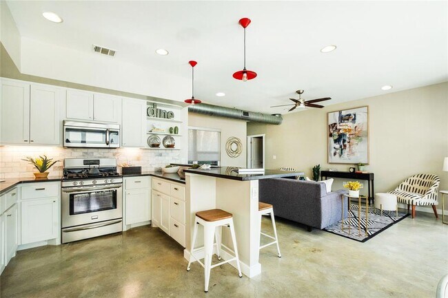 7601 Bethune Ave Unit B