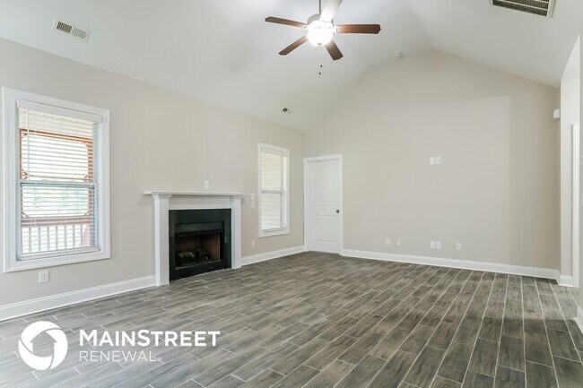 Photo - 110 Canterbury Dr