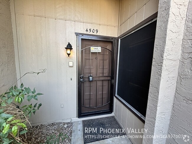 Building Photo - 2 Bed / 1 Bath, Glendale unit on the Bella... Rental