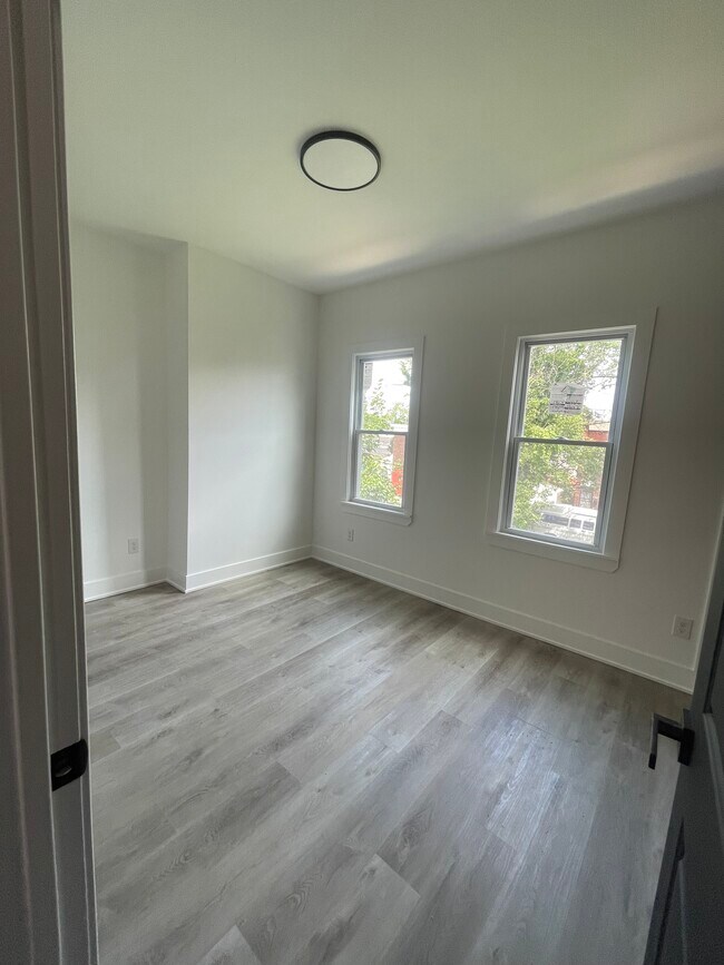 Photo - 4553 N 18th St Unit B