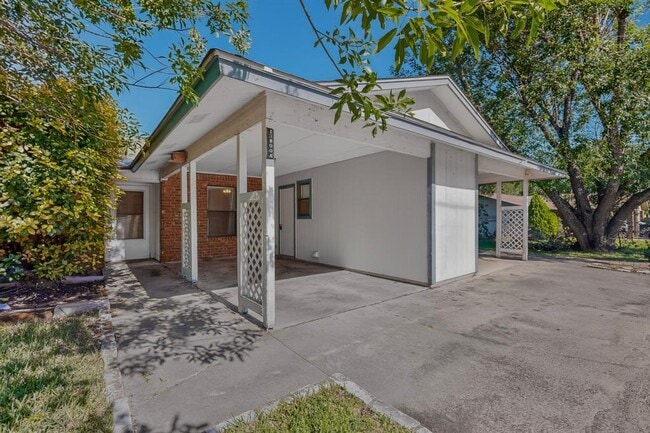 Photo - 12800 Old San Antonio Rd