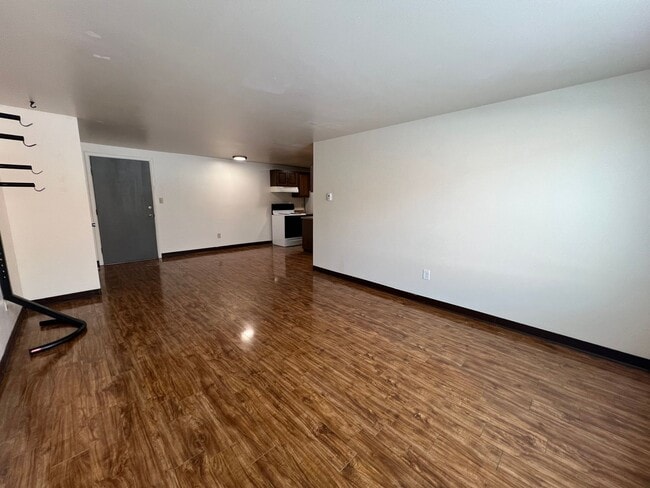 Photo - Mathews634 (KC-DT) Unit A3