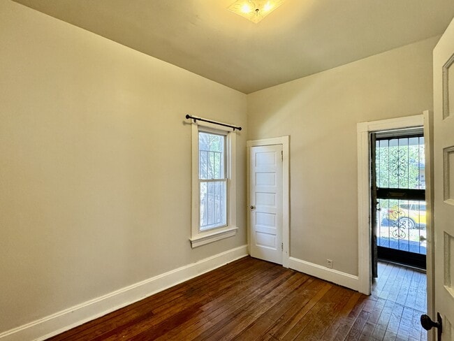 Photo - 2539 High St