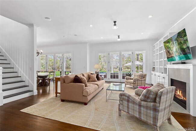 Photo - 94 Griffing Ave