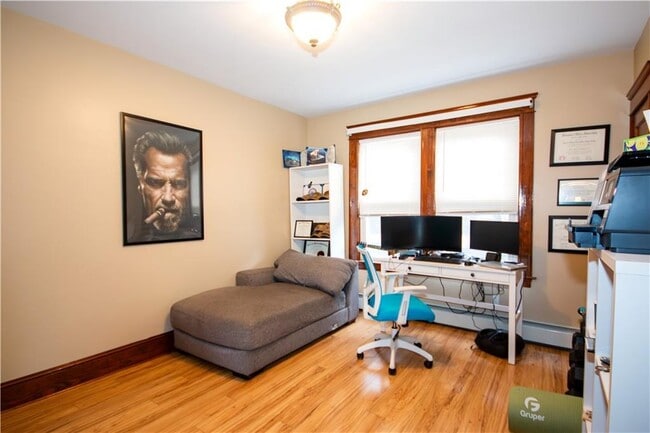 Photo - 140 Hamilton St