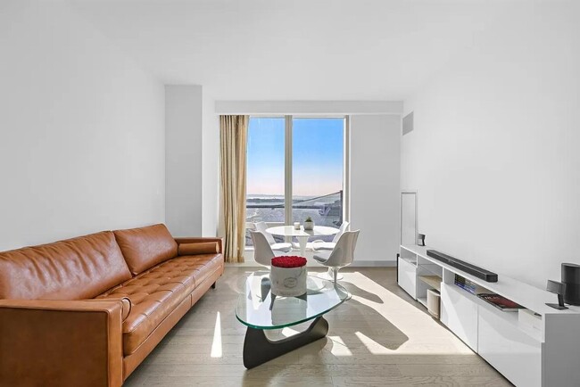 Photo - 252 South St Unidad 24B