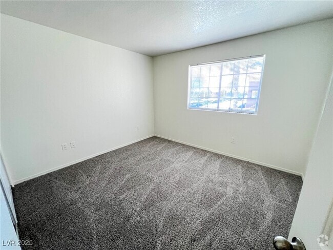 Building Photo - 4730 E Craig Rd Unit 2128 Rental