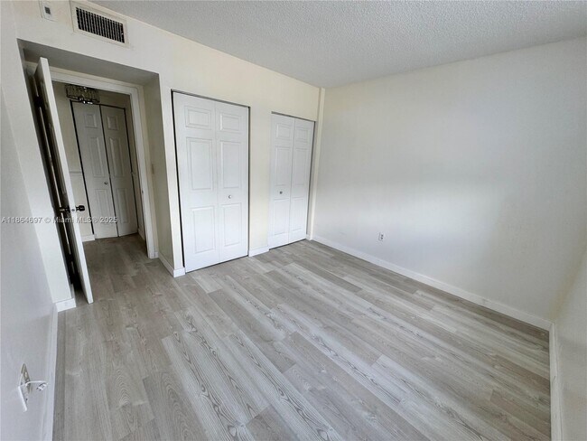 Photo - 6701 NW 169th St Unit B207