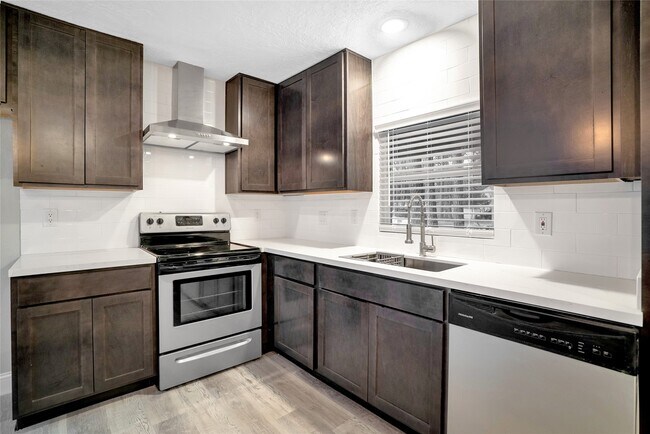 Photo - 1314 E Red Cedar Cir
