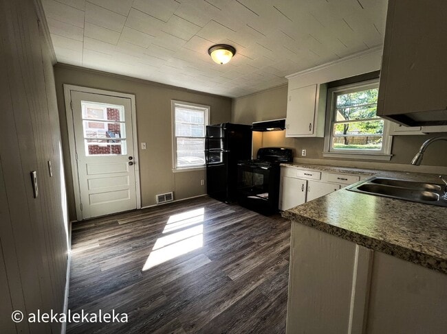 Photo - 1006 E Devonshire St
