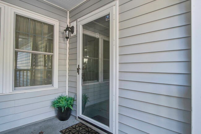 Photo - 1371 Cassidy Ct