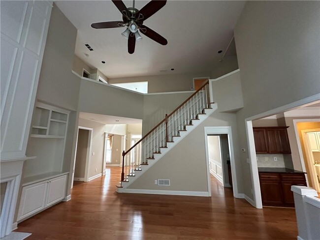 Photo - 625 Bentley Ct