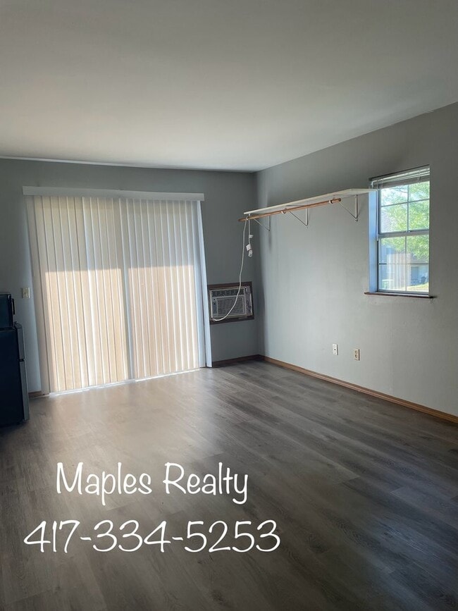 Building Photo - 28 Fall Creek Dr Unit 4A
