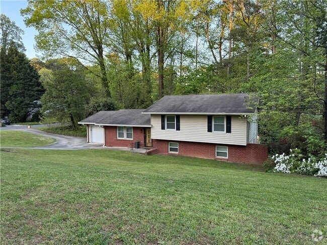 Building Photo - 3527 Indian Ln Rental