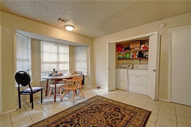 Photo - 2011 Kirksey Dr