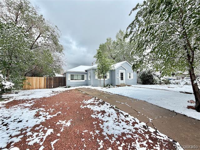 Photo - 988 Yates St