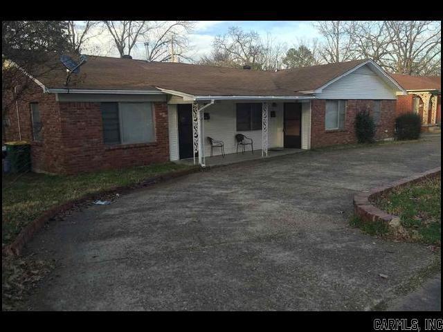 Photo - 211 I St Townhome