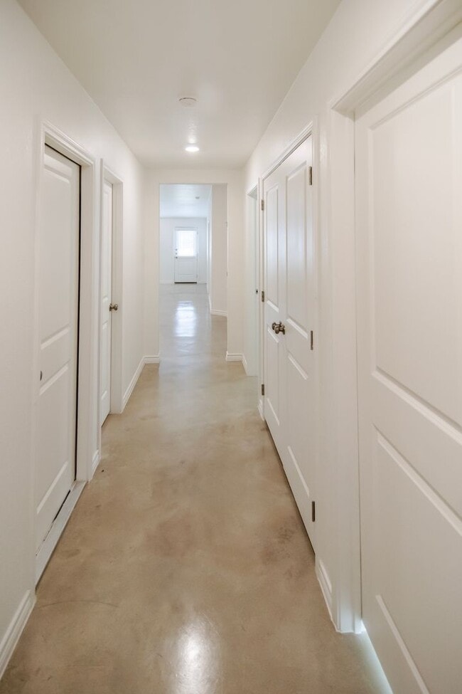 Photo - 1261 Lehmann Dr Unit B