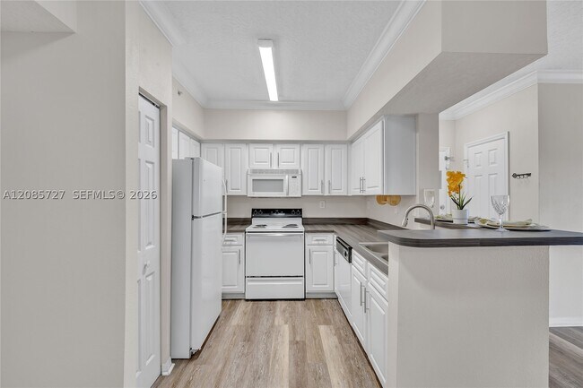 Photo - 220 SW 116th Ave Unit 15205