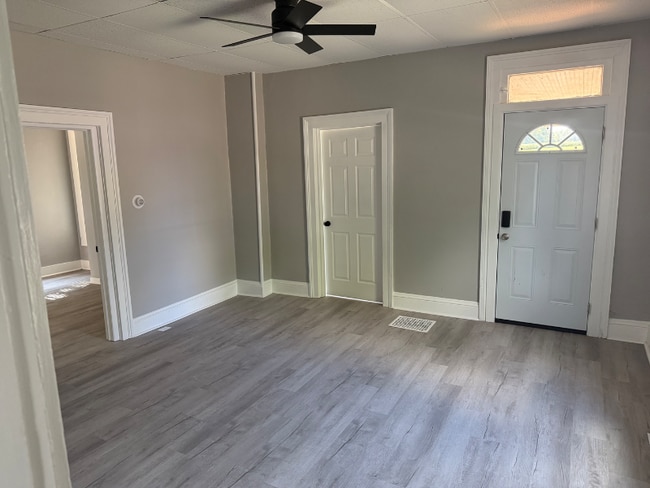 Photo - 827 N Oakland St Unidad 827