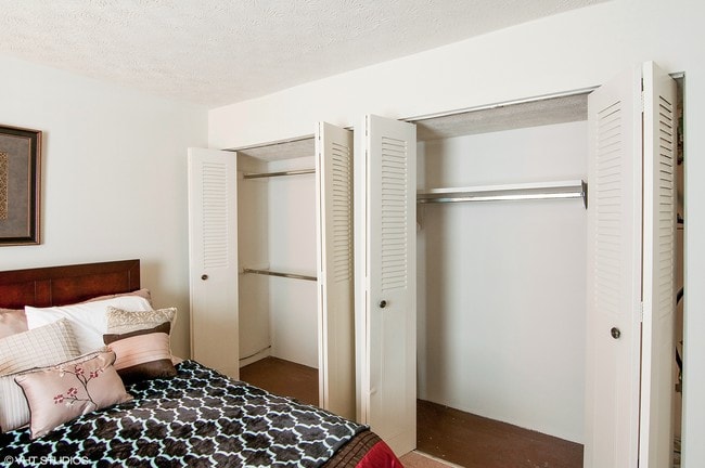 Carriage Hill Apartments