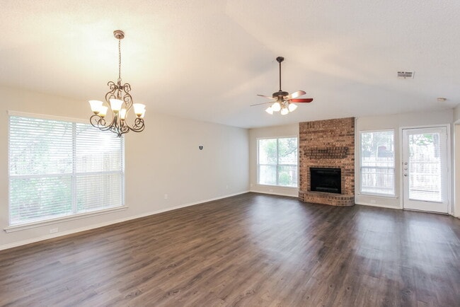 1701 Gainsborough Way