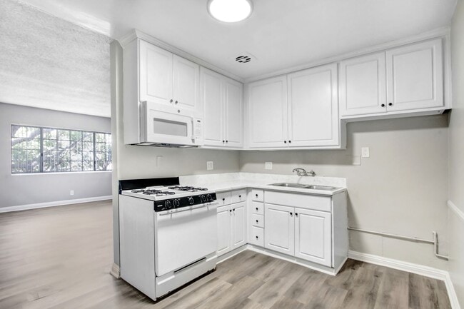 1336 W. Stoneridge Ct.