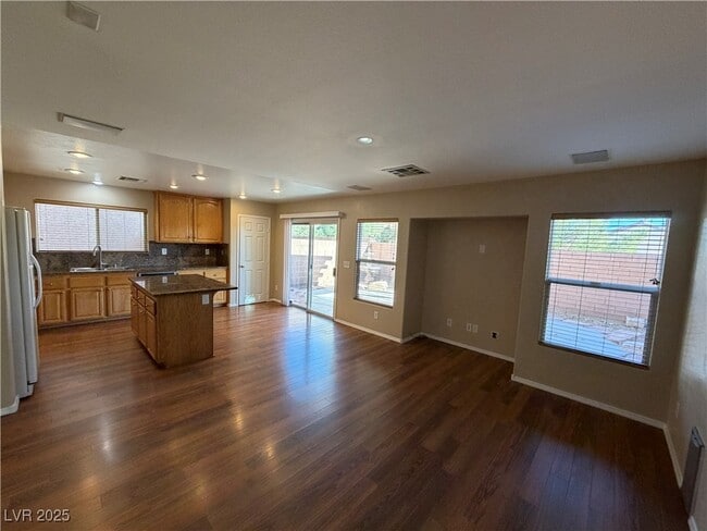 Photo - 6720 Boston Tea St