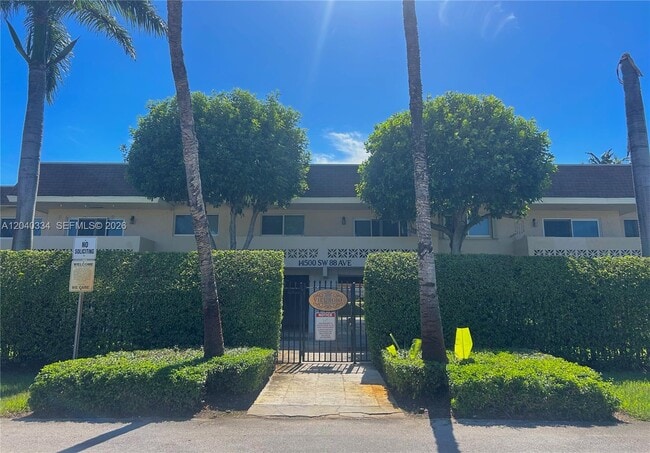 Building Photo - 14500 SW 88th Ave Unit 211