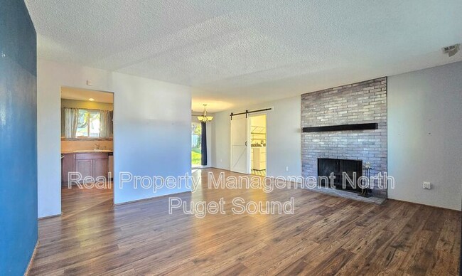 Photo - 6816 89th Pl NE