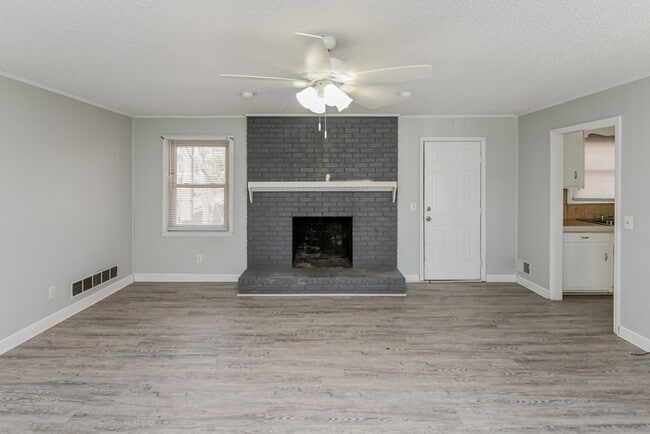 Photo - 112 Tillbury Dr