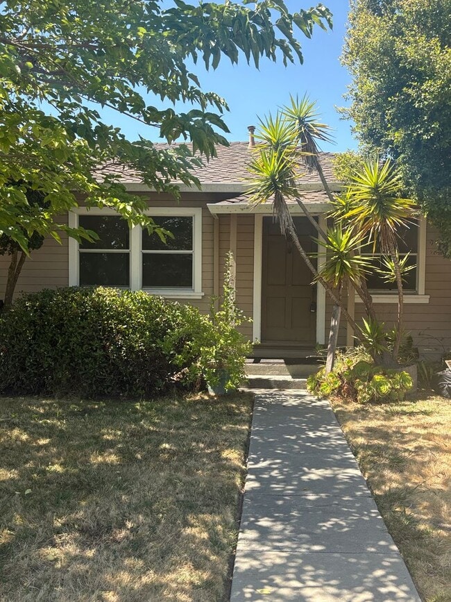 Building Photo - 703 Unit 705 Rental