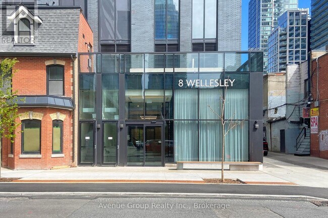 Photo - 8 Wellesley St W Unité 708