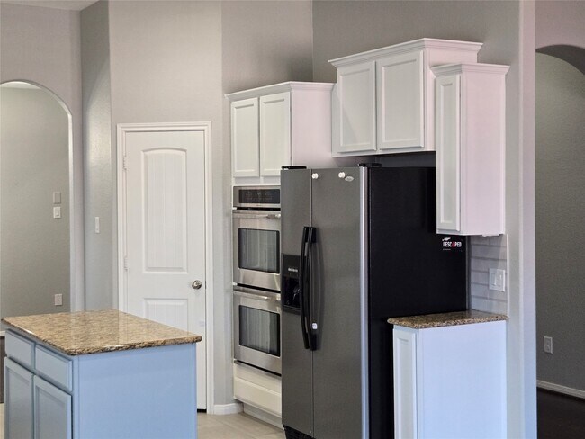 Photo - 23610 Ortensia St