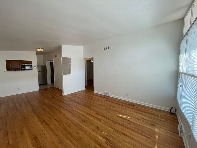 Photo - Charming 2 Bed, 1 Bath Duplex in Aurora