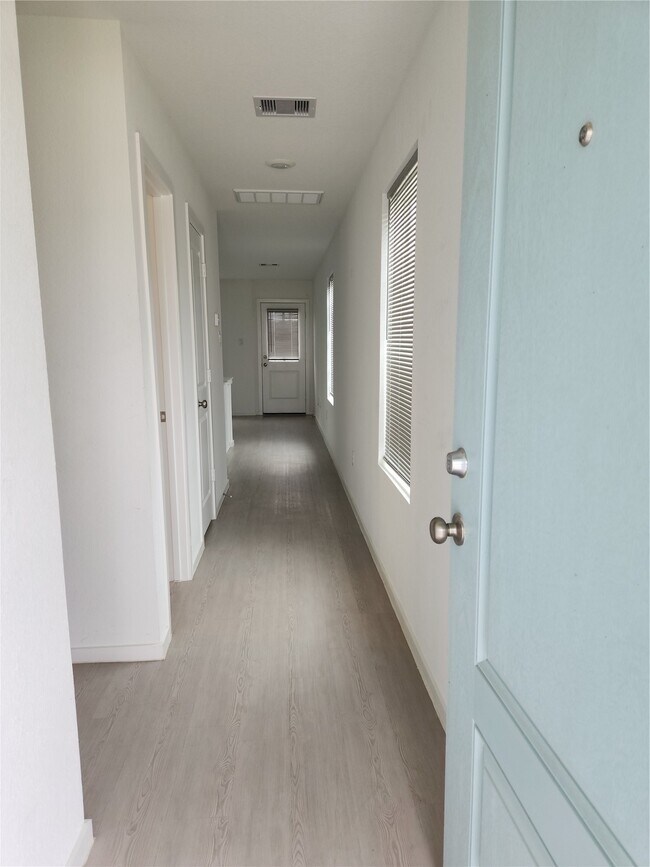 Photo - 18242 Via Aurelia Dr